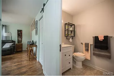12167 Parkwood Place, Maryland Heights, MO 63043 - Photo 14