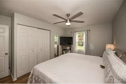 12167 Parkwood Place, Maryland Heights, MO 63043 - Photo 20