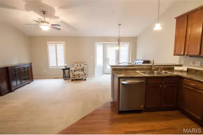 1760 Waterfall Drive, Saint Charles, MO 63303 - Photo 10