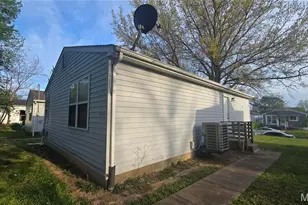 6555 Plymouth Ave, University City, MO 63130 - Photo 12