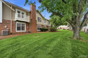 2224 Ole Castle Ct, Chesterfield, MO 63017 - Photo 32