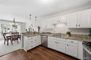 2224 Ole Castle Ct, Chesterfield, MO 63017 - Photo 14