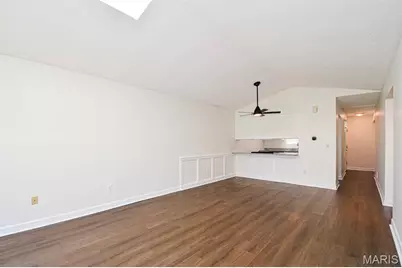 5539 Duchesne Parque Drive, Saint Louis, MO 63128 - Photo 10