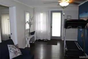 5909 Annex Ct, Normandy, MO 63135 - Photo 18