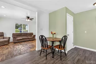 615 Perry St, De Soto, MO 63020 - Photo 12