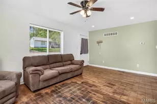 615 Perry St, De Soto, MO 63020 - Photo 6