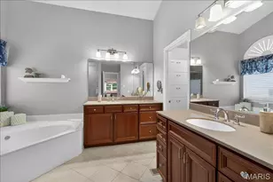 745 Charleston Oaks Dr, Ballwin, MO 63021 - Photo 26
