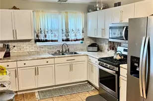 9824 Tullamoor Dr, Unincorporated, MO 63136 - Photo 8