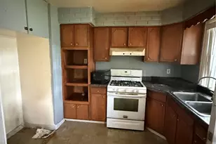 325 Rand Dr, Saint Louis, MO 63135 - Photo 6
