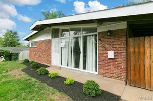 8205 Midwood Ave, Berkeley, MO 63134 - Photo 2