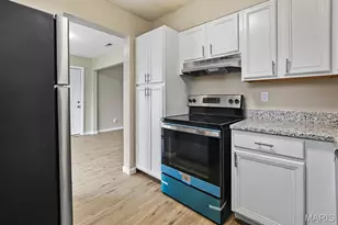 9205 Harold Dr, Woodson Terrace, MO 63134 - Photo 6