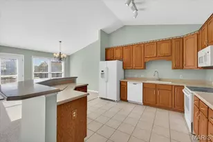 326 Villa Tuscany Ct, O'Fallon, MO 63366 - Photo 6