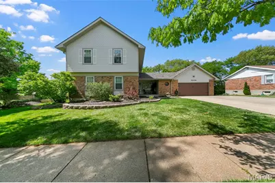 7039 Broken Oak Drive, Saint Louis, MO 63129 - Photo 1
