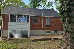 216 S Hartnett Ave, Ferguson, MO 63135 - Photo 38