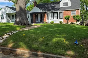216 S Hartnett Ave, Ferguson, MO 63135 - Photo 4