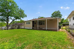 1417 Corinth Dr, Saint Louis, MO 63137 - Photo 4