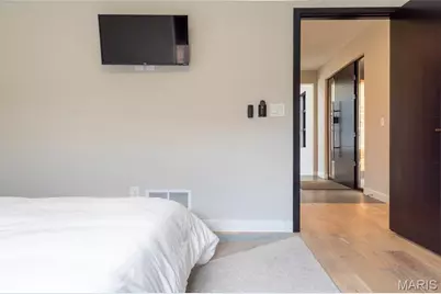 6906 Bruno Avenue, Saint Louis, MO 63139 - Photo 30