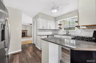 1544 St Vincent Ct, Saint Louis, MO 63104 - Photo 8