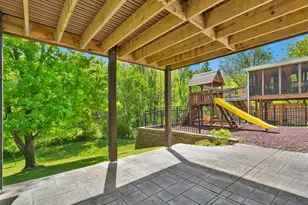 1562 Glenn Brooke Woods Cir, Ballwin, MO 63021 - Photo 34