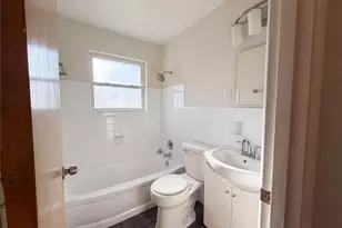 1136 Burch Ln, Saint Louis, MO 63130 - Photo 10