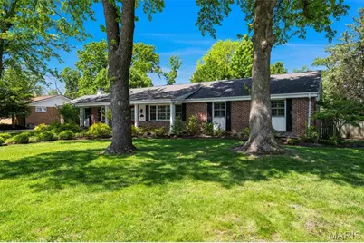 24 Country Fair Lane, Creve Coeur, MO 63141 - Photo 4