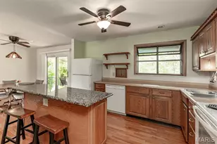 4882 Arevalo Dr, Saint Louis, MO 63128 - Photo 22