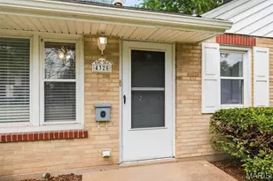 4325 St Dominic Ln, Saint Ann, MO 63074 - Photo 4