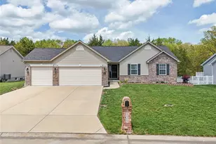 121 Bryan Ridge Dr, Wright City, MO 63390 - Photo 2
