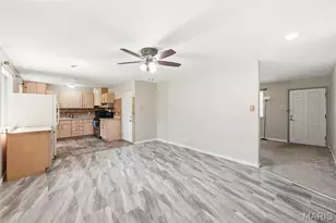 1816 Schulte Hill Dr, Maryland Heights, MO 63043 - Photo 12