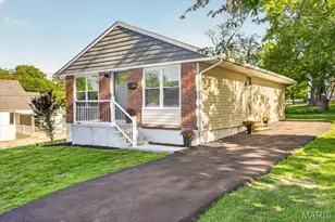401 Meacham St, Kirkwood, MO 63122 - Photo 2