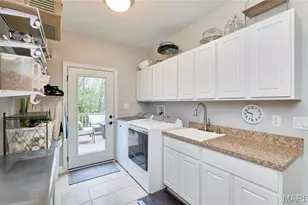 1275 Diamond Valley Dr, High Ridge, MO 63049 - Photo 36