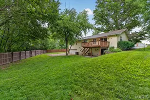 1438 Silverleaf Ln, Saint Louis, MO 63146 - Photo 40