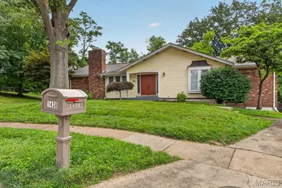 1438 Silverleaf Lane, Saint Louis, MO 63146 - Photo 2