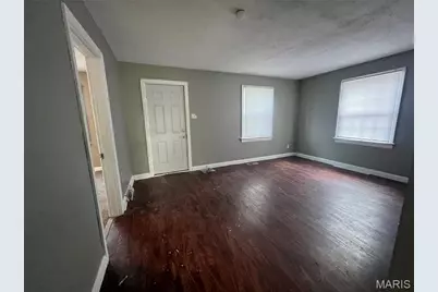 26 Lamar Drive, Jennings, MO 63136 - Photo 2