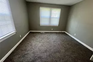 26 Lamar Dr, Jennings, MO 63136 - Photo 8