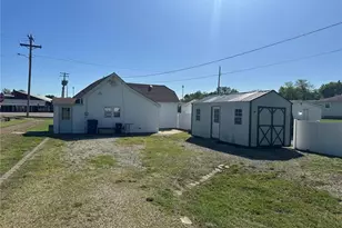 201 S School St, Desloge, MO 63601 - Photo 16