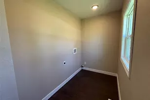 1035 Reservoir St, Hannibal, MO 63401 - Photo 8