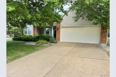 10 President Drive, O'Fallon, MO 63368 - Photo 1