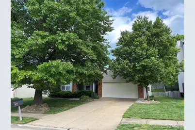 10 President Drive, O'Fallon, MO 63368 - Photo 2