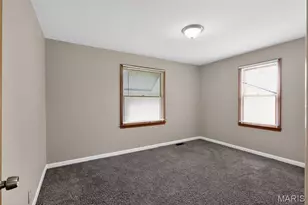 10220 Tappan Dr, Saint Louis, MO 63137 - Photo 18