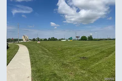 8100 Veterans Memorial Parkway Parkway, Saint Peters, MO 63366 - Photo 6