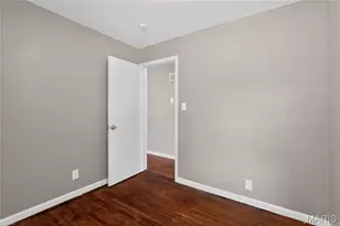 1927 Hudson Rd, Saint Louis, MO 63136 - Photo 14