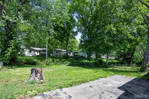1927 Hudson Rd, Saint Louis, MO 63136 - Photo 10