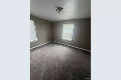 2049 Coleridge Drive, Saint Louis, MO 63136 - Photo 4