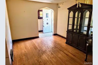 1365 Switzer Avenue, Saint Louis, MO 63147 - Photo 10