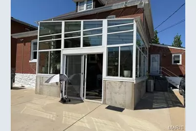 6120 Victoria Avenue, Saint Louis, MO 63139 - Photo 12