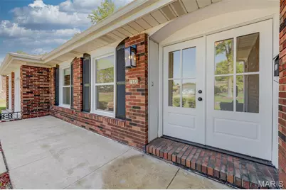 2060 Aqueduct Drive, Florissant, MO 63033 - Photo 2