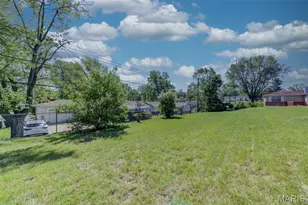2060 Aqueduct Dr, Florissant, MO 63033 - Photo 22