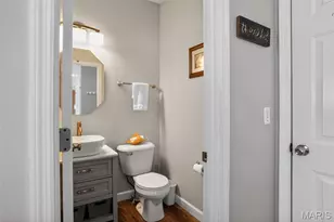 153 Berry Manor Cir, Saint Peters, MO 63376 - Photo 10