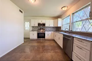 1321 Petite Dr, Saint Louis, MO 63138 - Photo 10